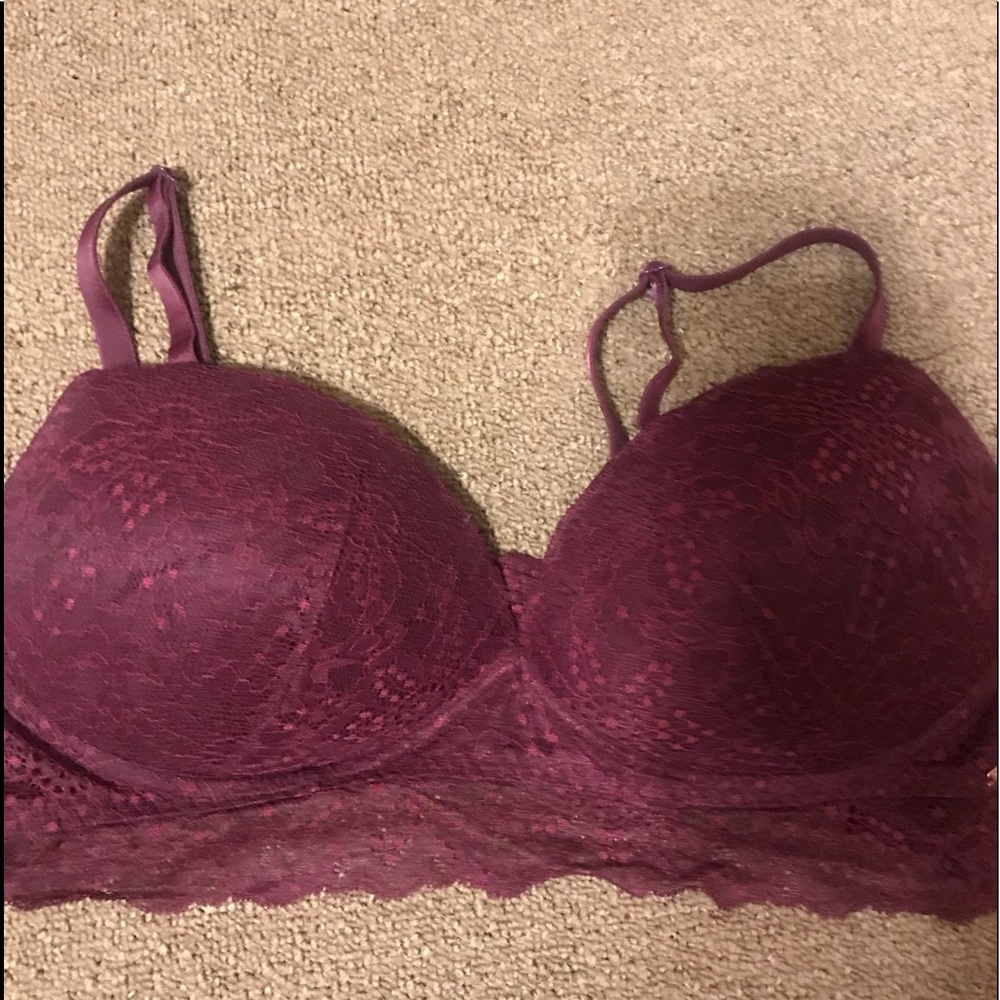 Pink Victoria’s Secret push up bra